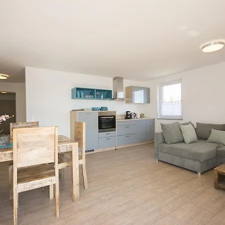 Schmid דירה זאלם